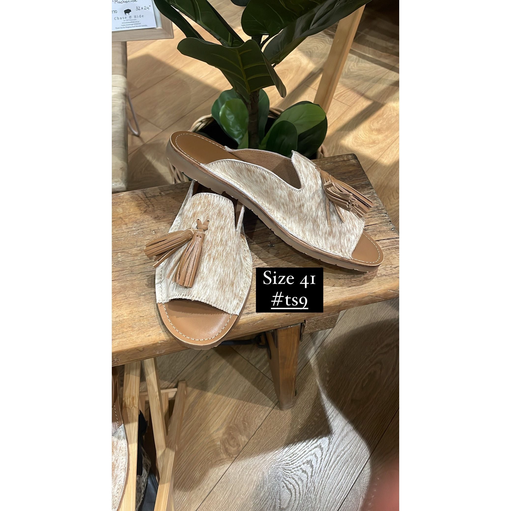 Hide Slide Shoes