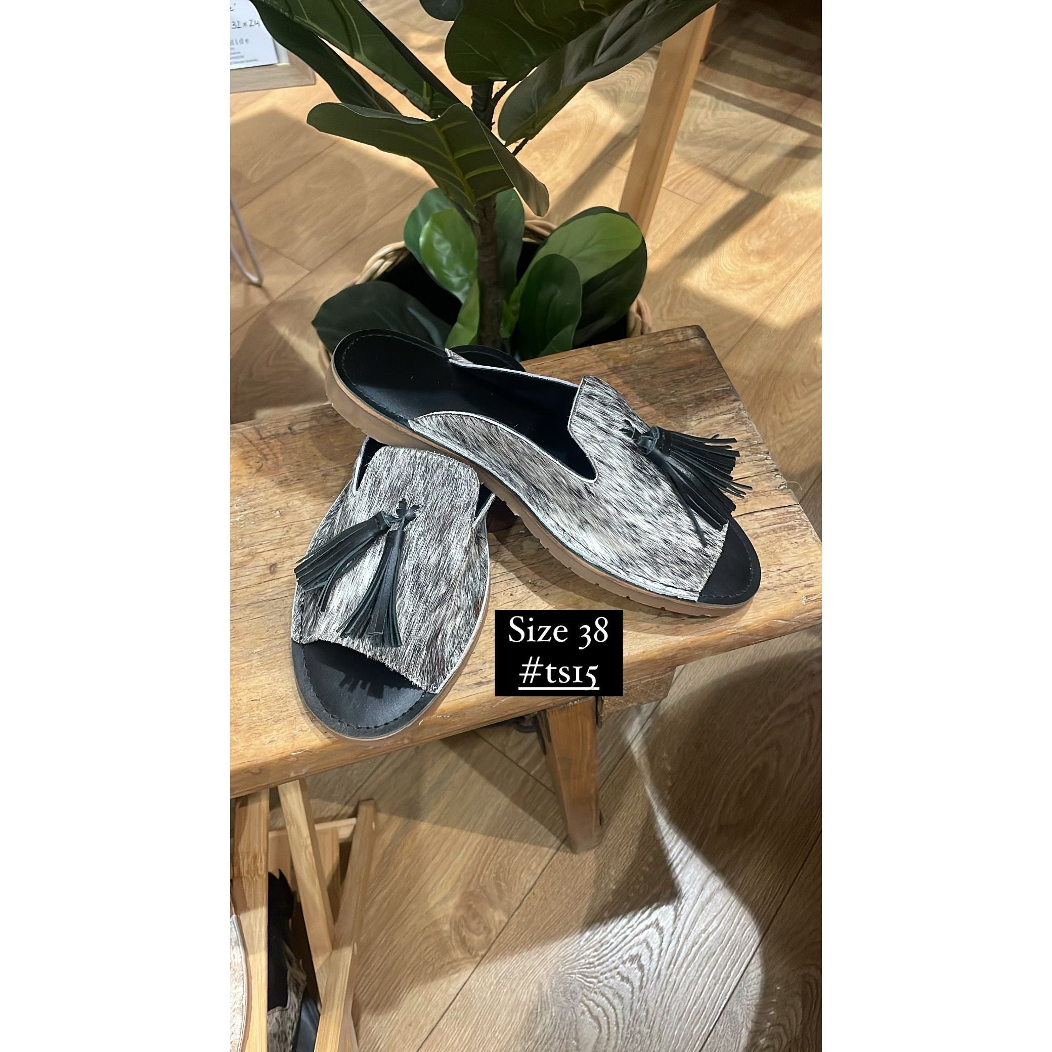 Hide Slide Shoes