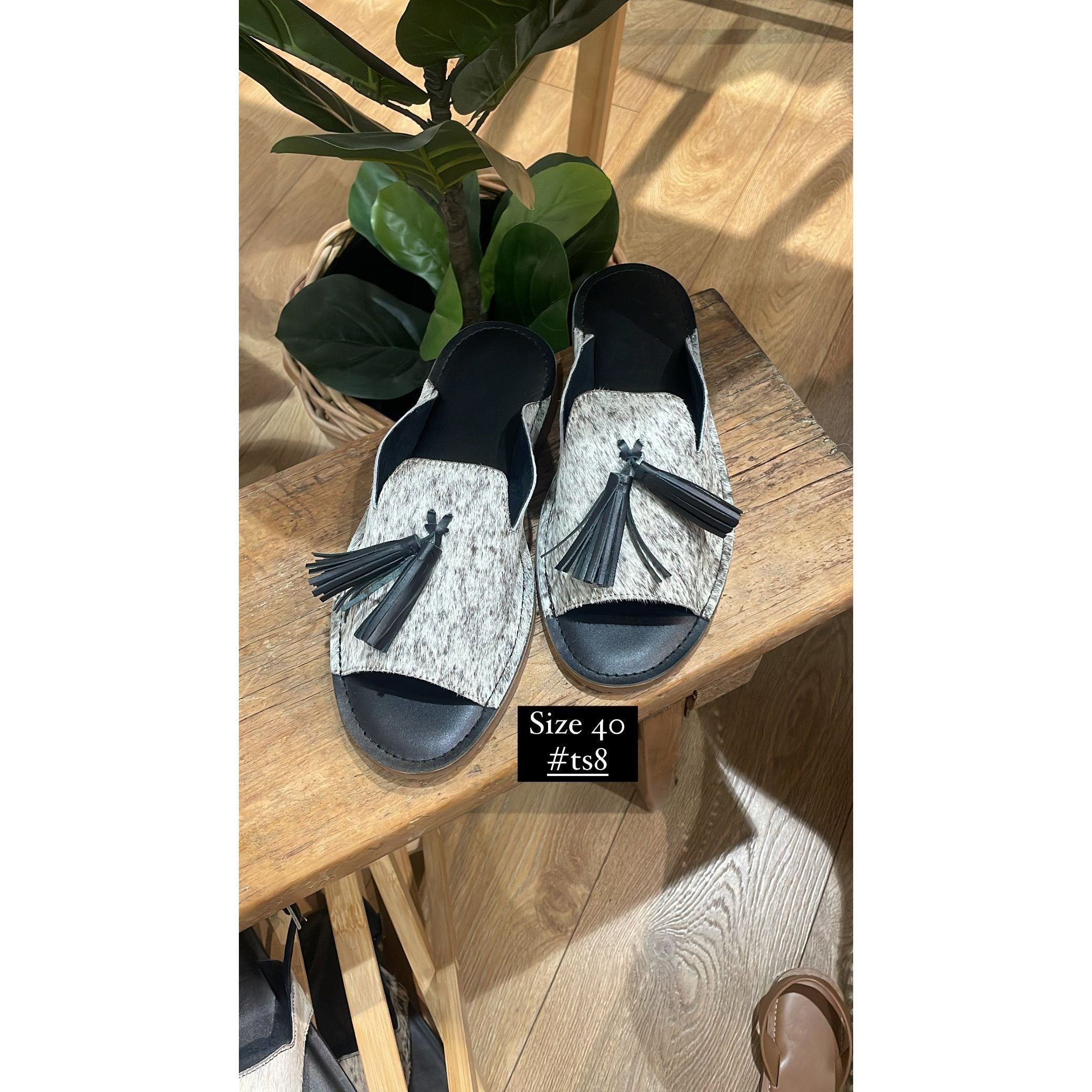 Hide Slide Shoes