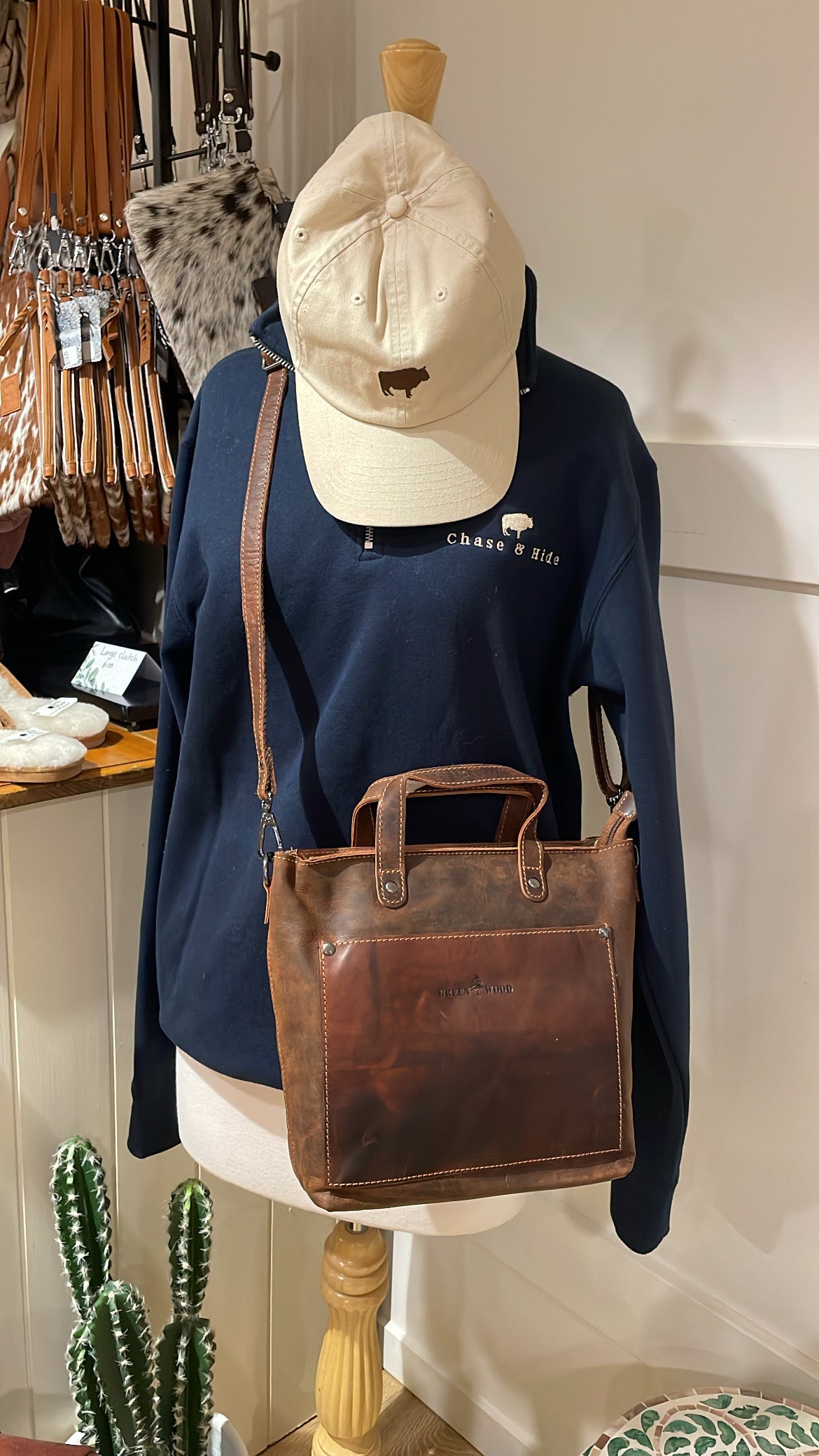 Medium Square Sandel Crossbody