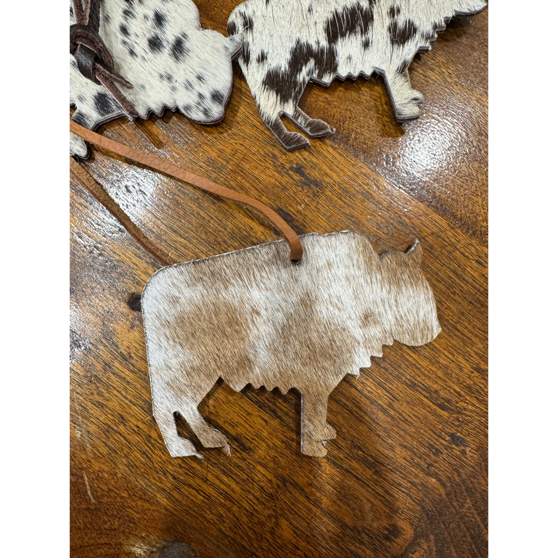 Bison Decoration tan / white