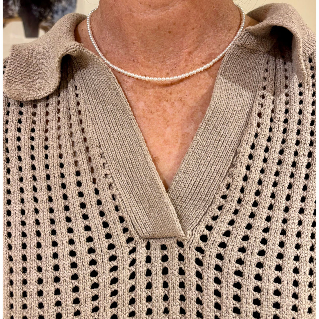 Tiny Pearl Choker