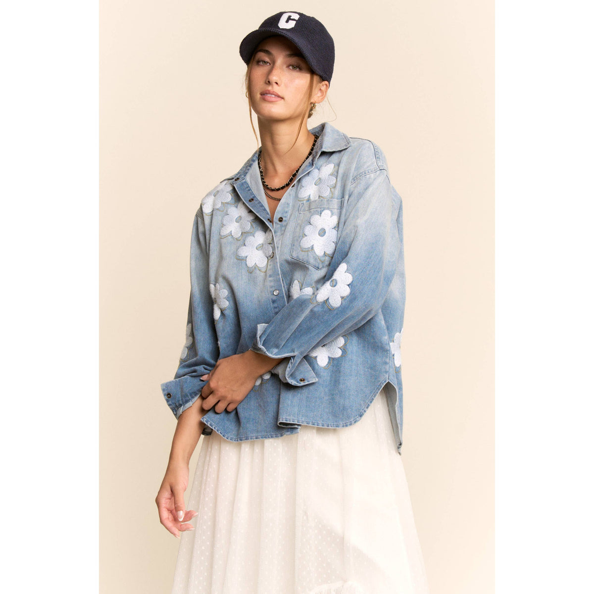 FLOWER EMBROIDERED BUTTON FRONT WASH DENIM SHIRT