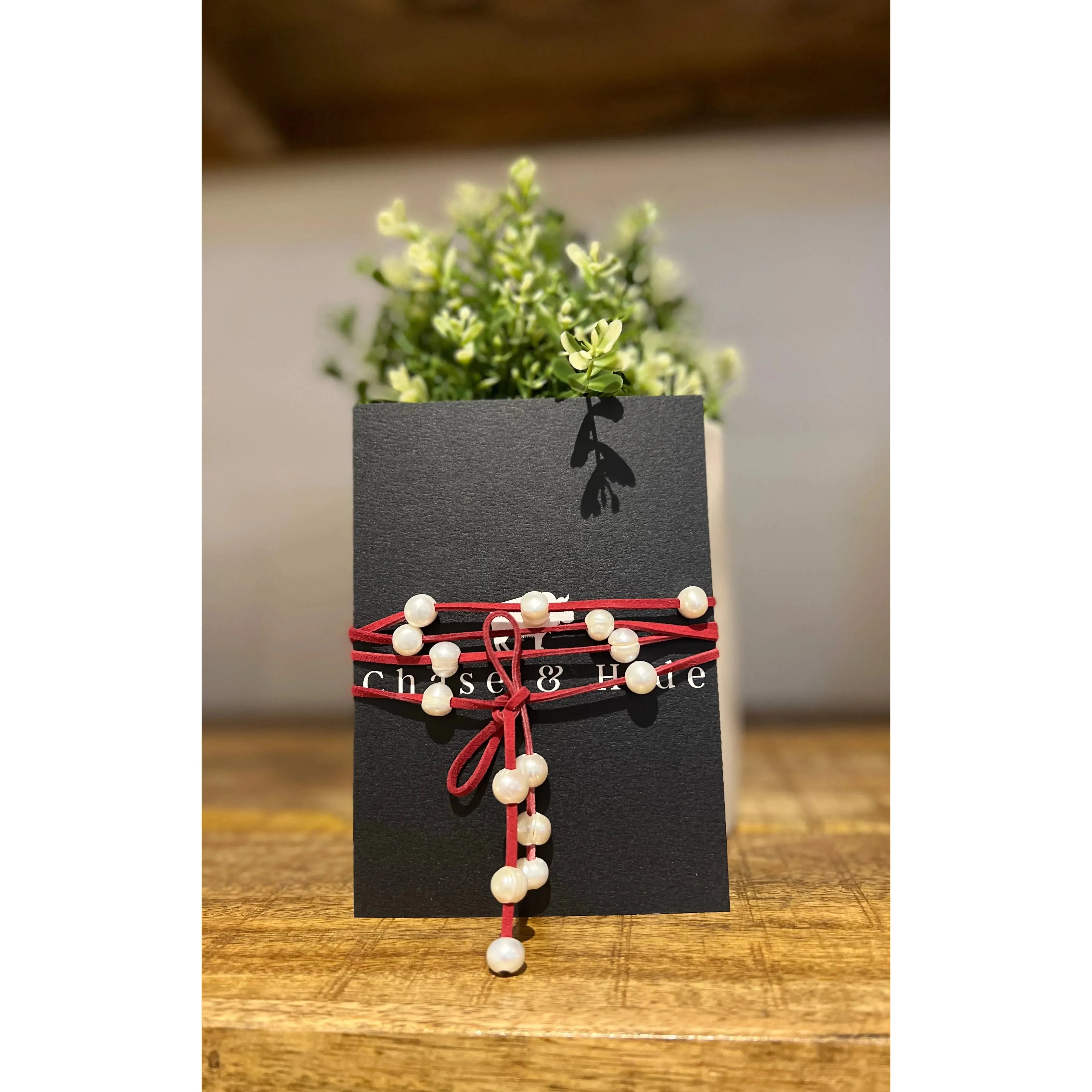 Pearl Lariat Maroon