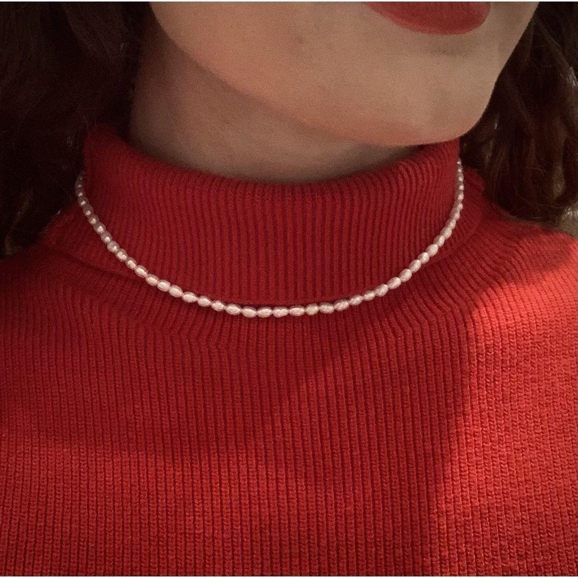 Dainty Pearls choker / necklace