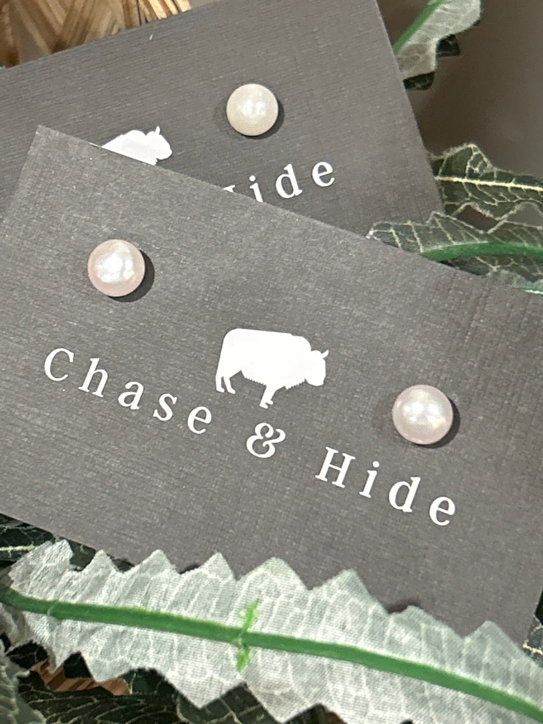 8.5mm Freshwater pearl studs