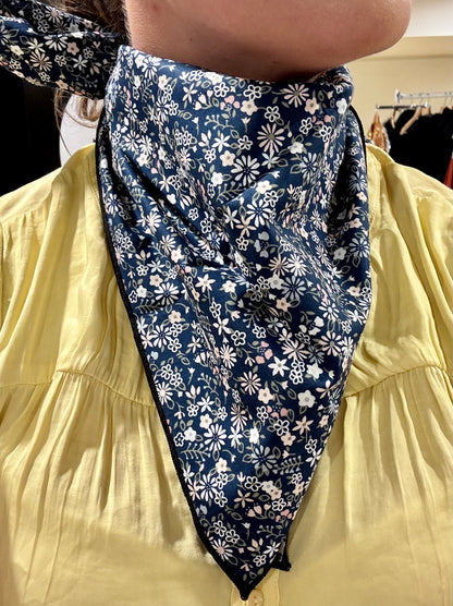 Wild Rags Foral