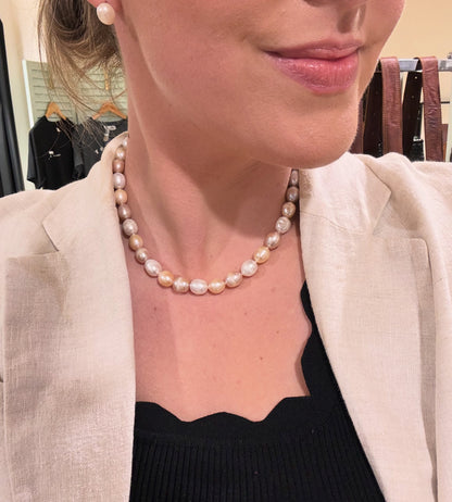 Natural Pearl necklace 