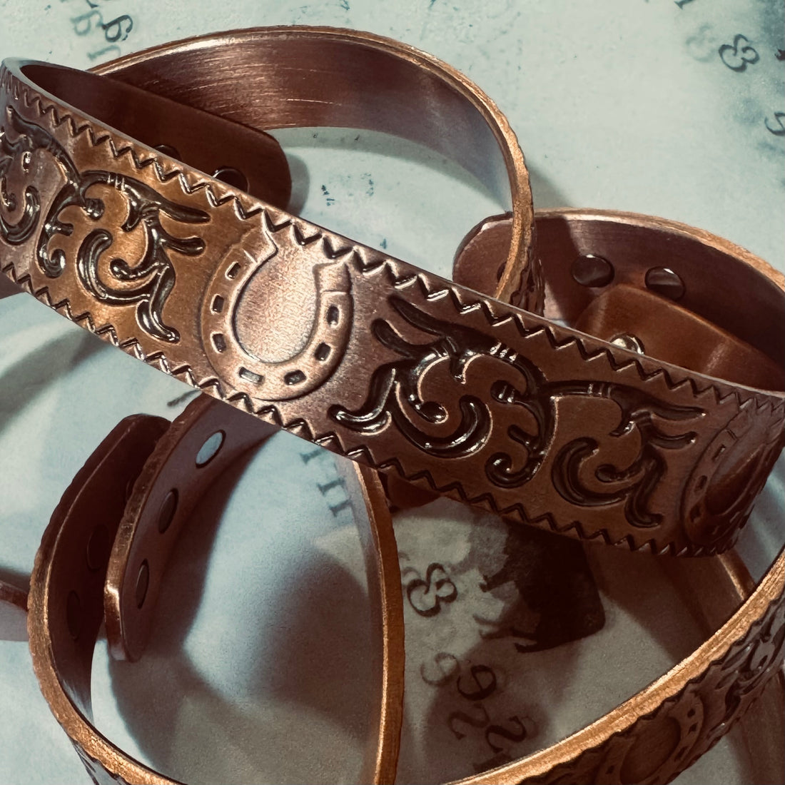 Copper Band Horseshoe 