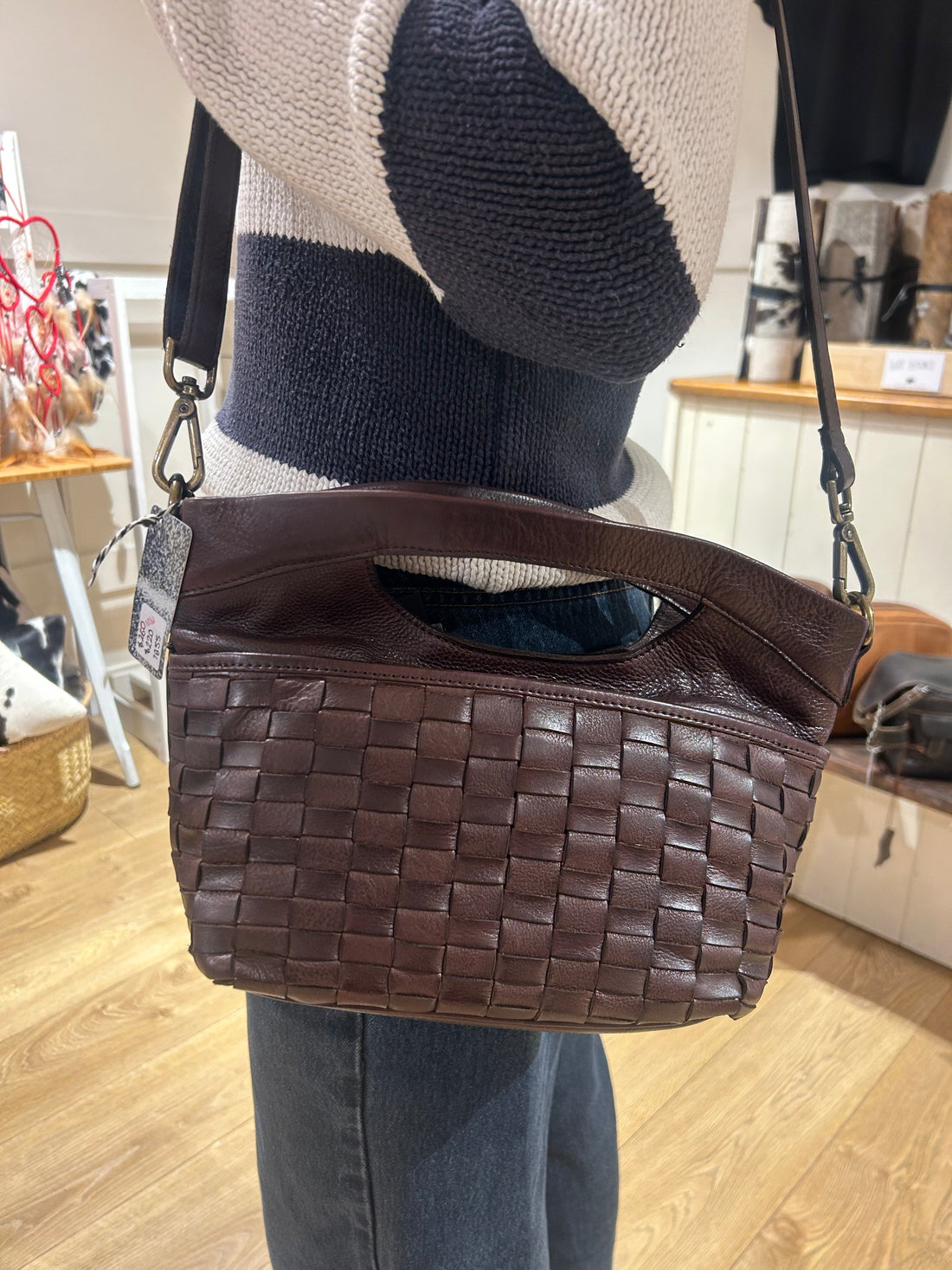 Weaved Leather Crossbody Handbag