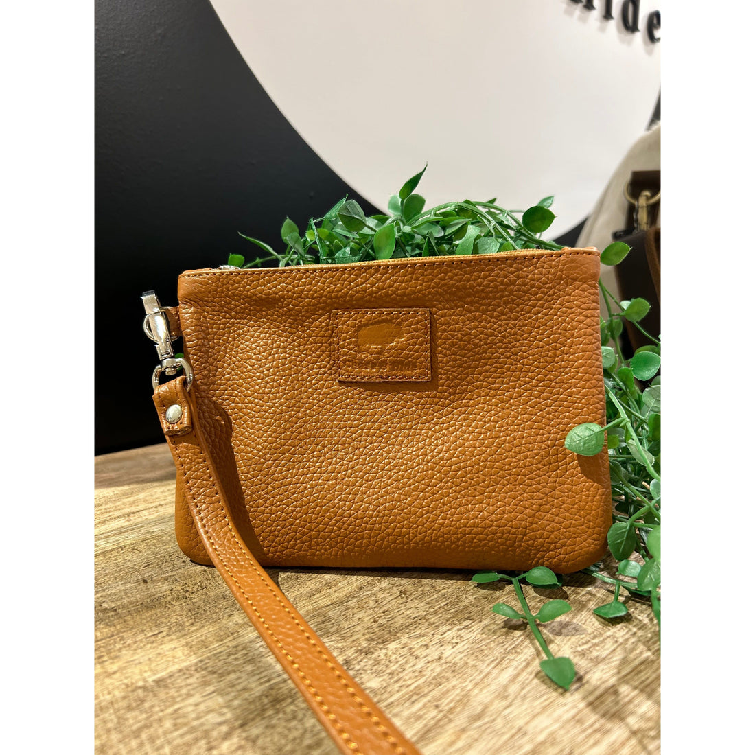 Midi Tan sized clutch