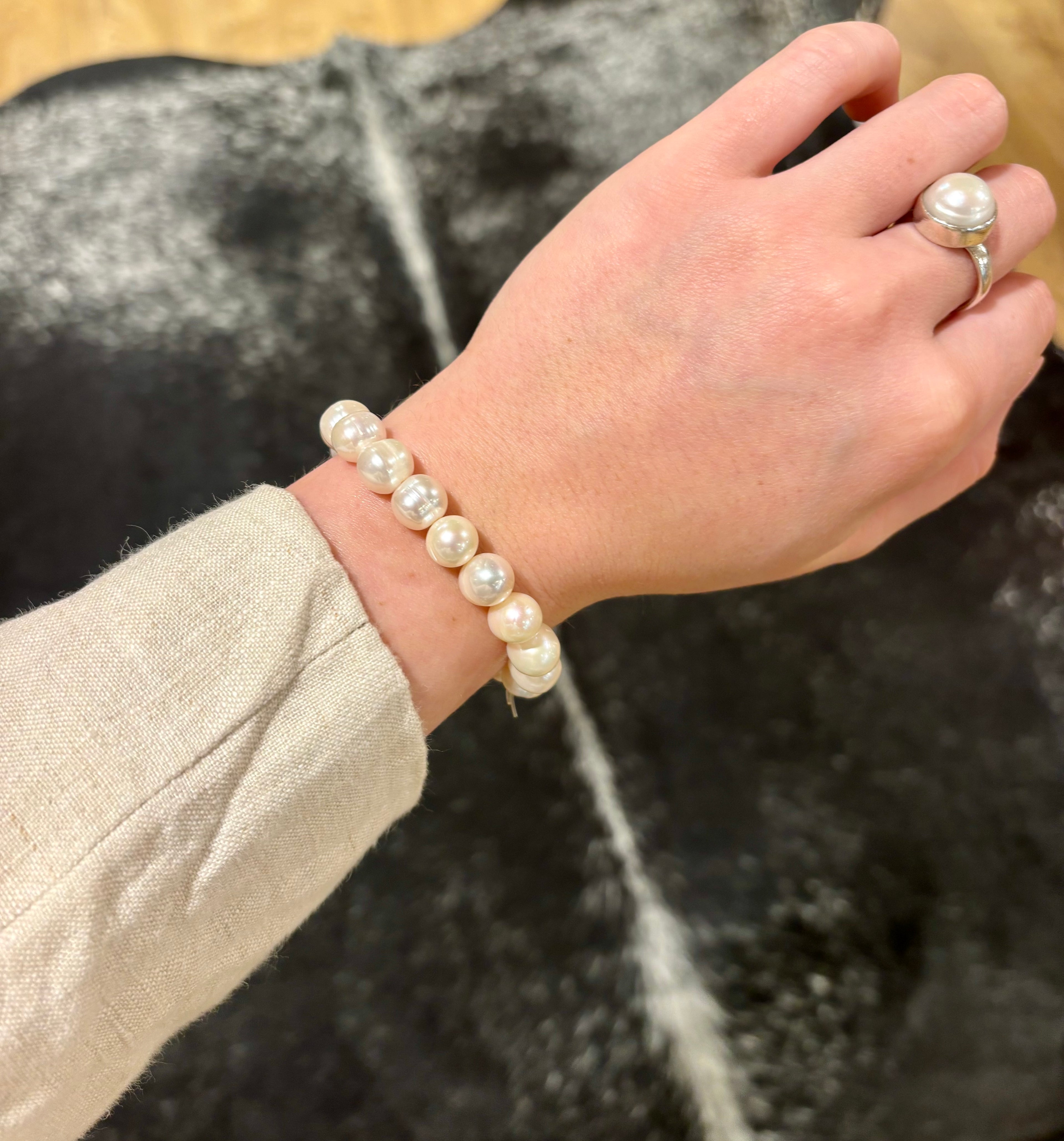 Potato Pearl stretch bracelet 