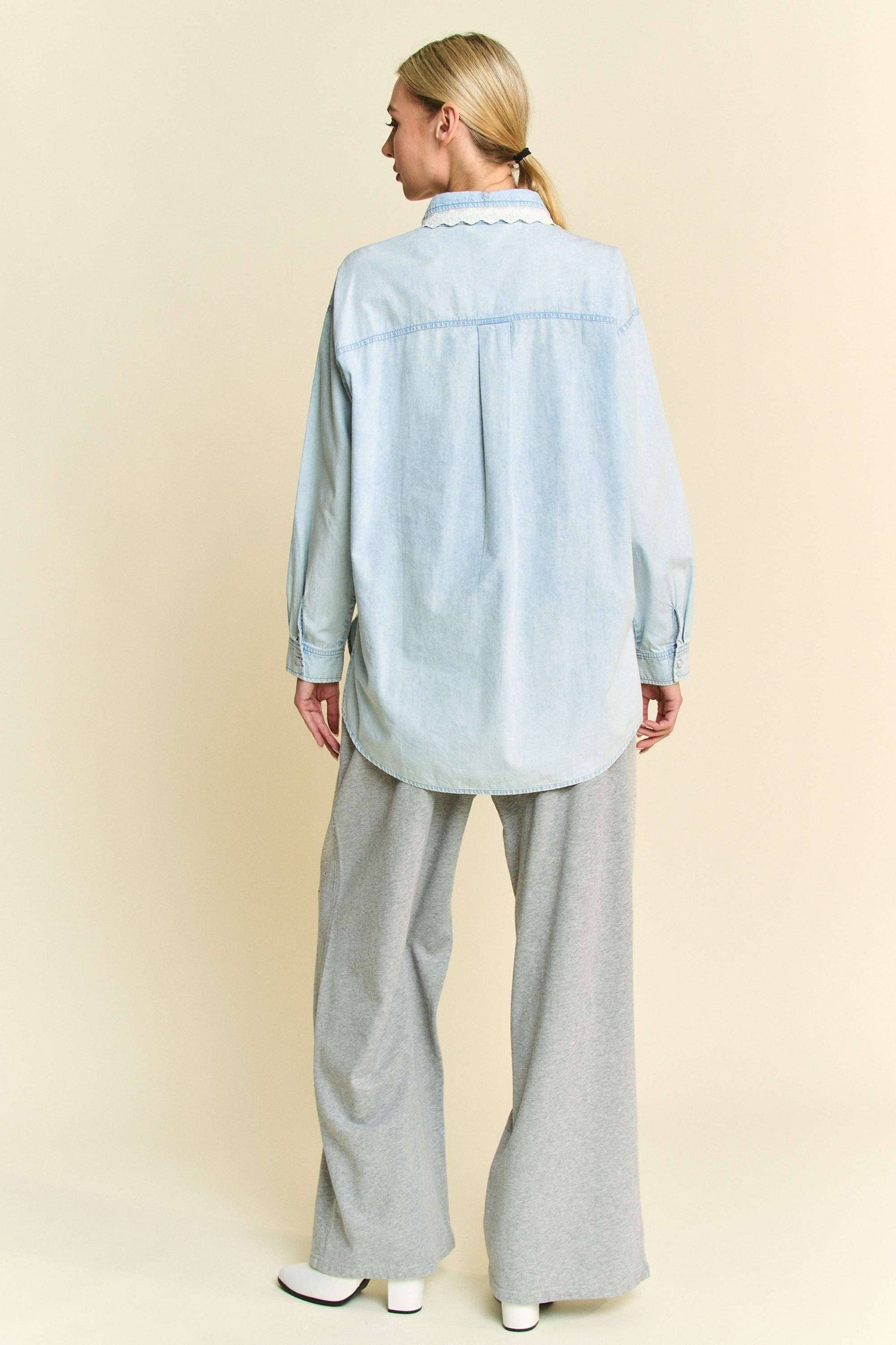 LIGHTWEIGHT WASHED LACE EDGE WAFFLE KNIT SHIRT