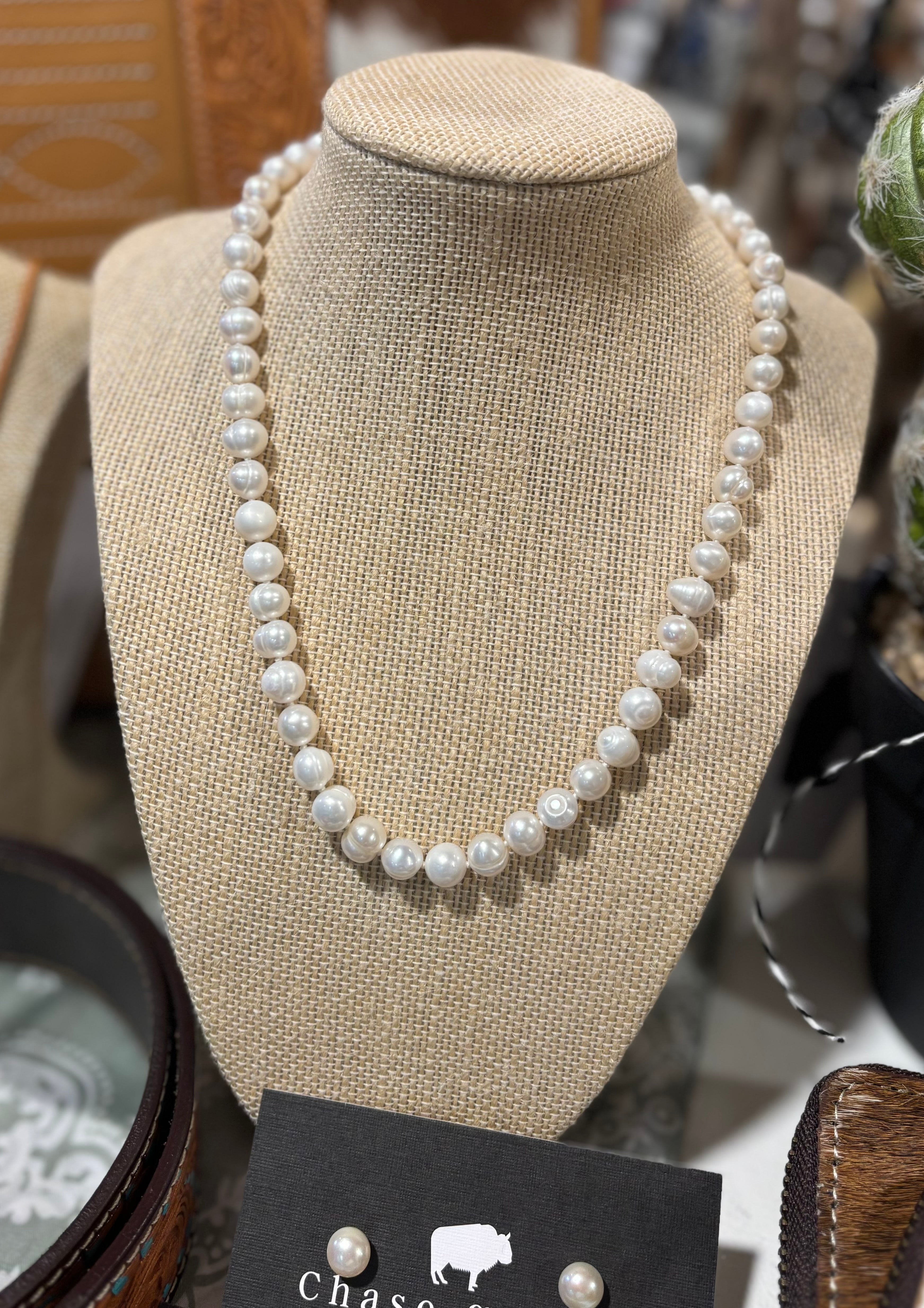 Freshwater Pearl necklace 9mm 
