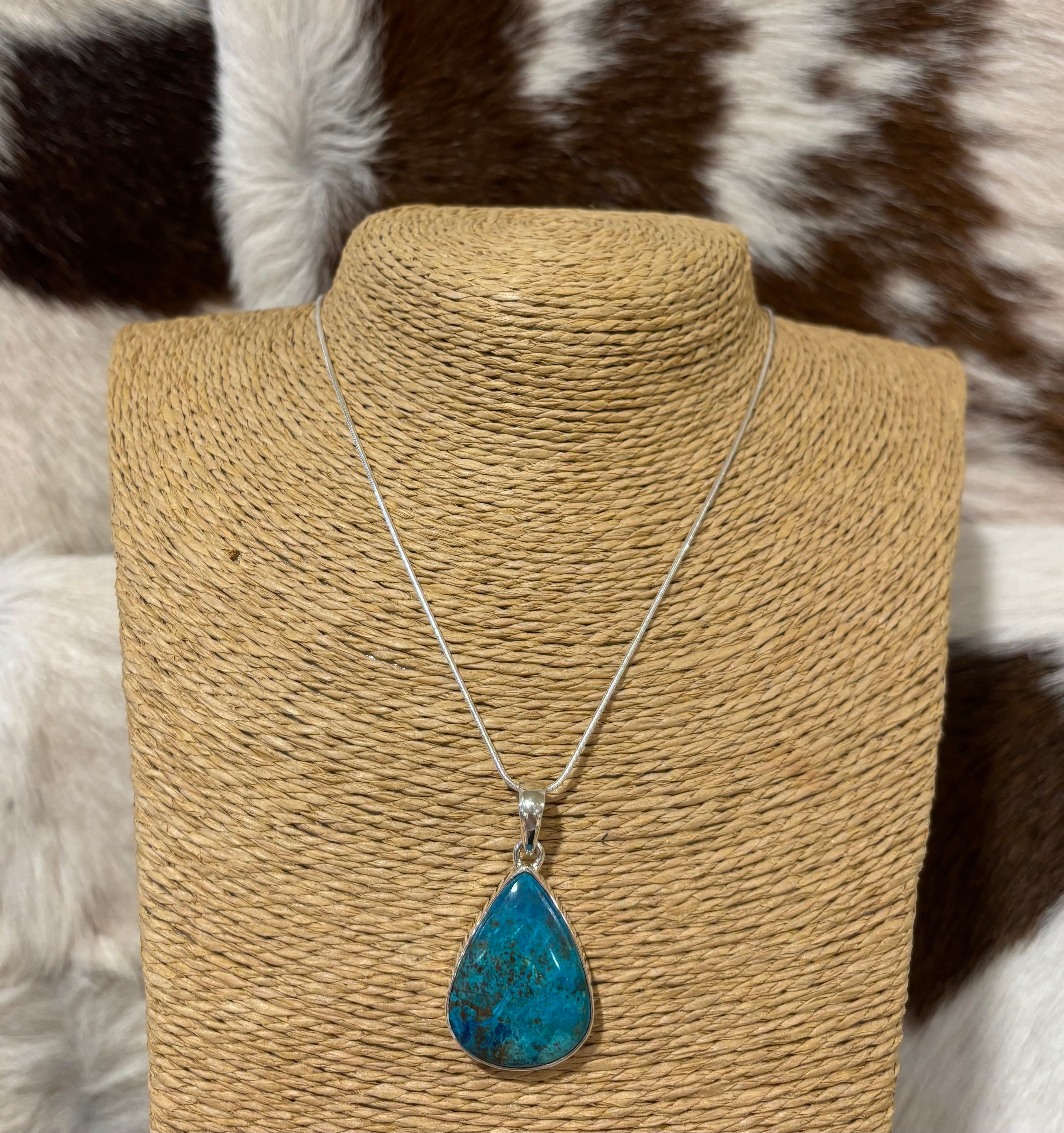 Shattuckite Cabochon pendant necklace 