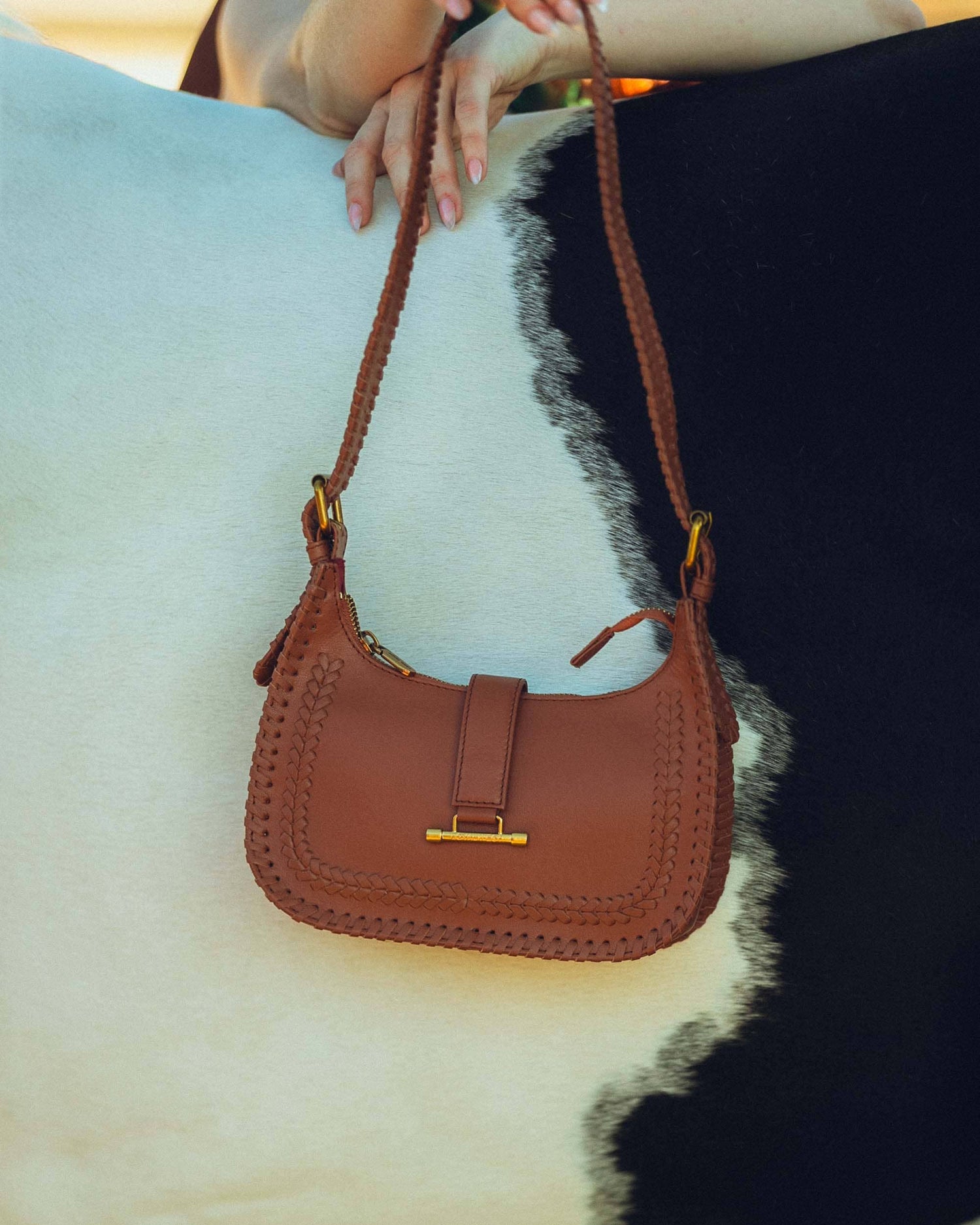 Dannia Medium Purse - Saddle Brown