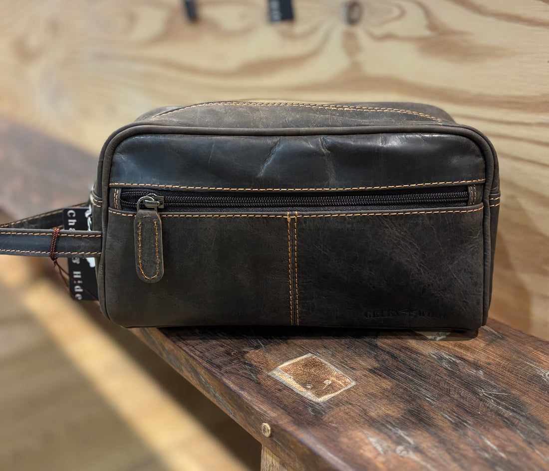 Men’s Leather toiletry bag