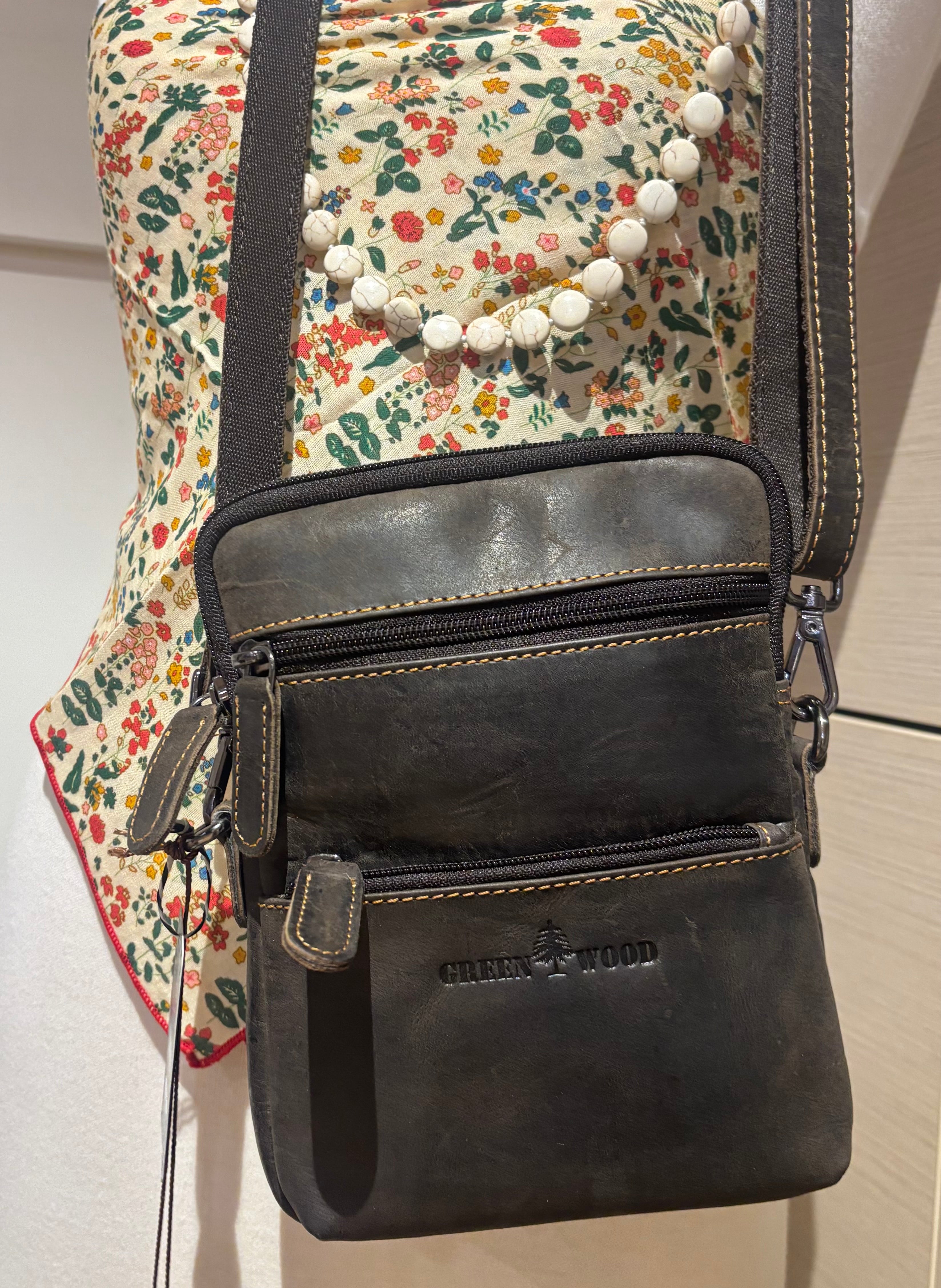 Crossbody Phone Bag 