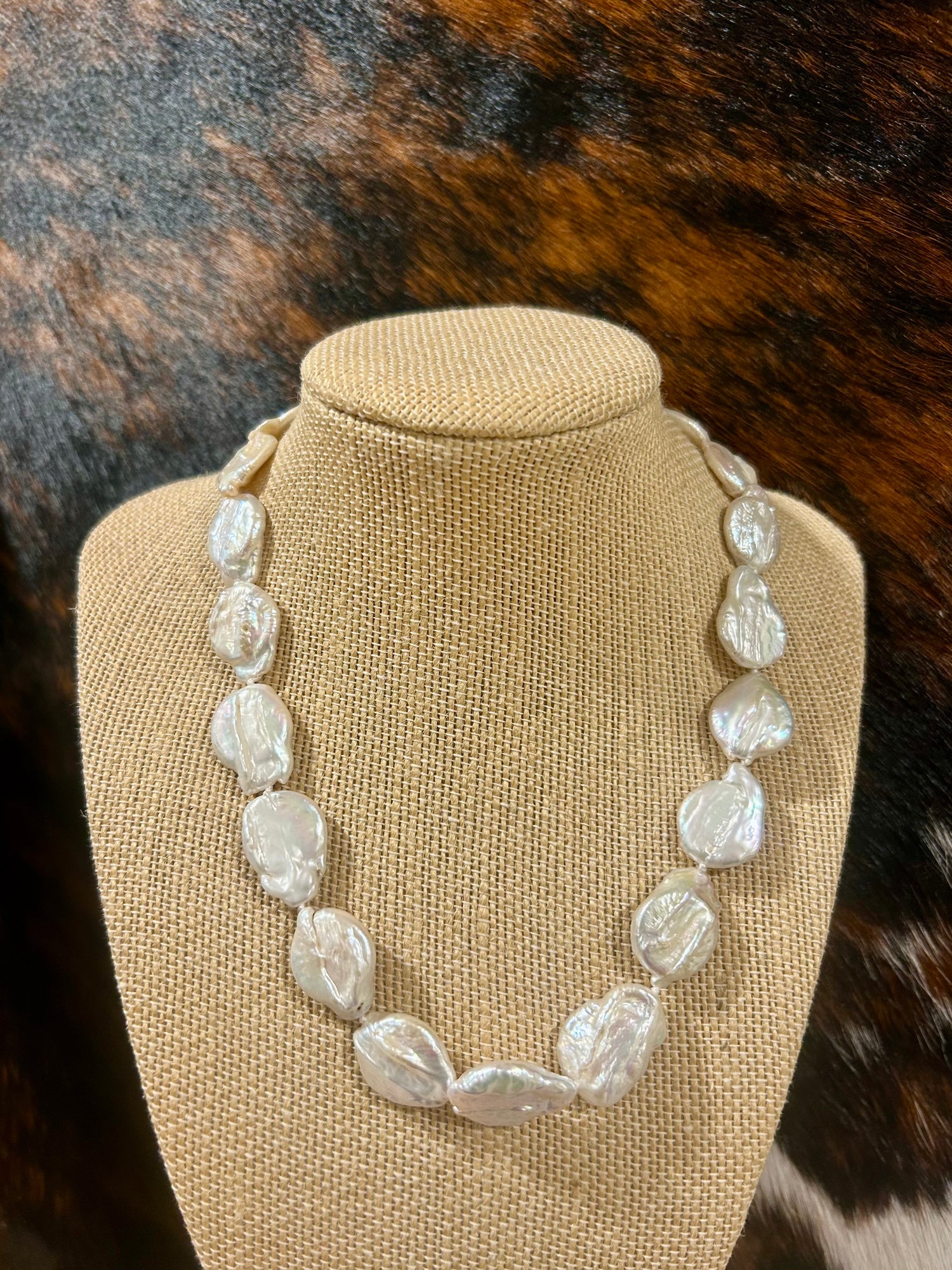 Statement Pearl Necklace 