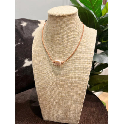 Single fresh water pearl and leather necklace light tan leather 