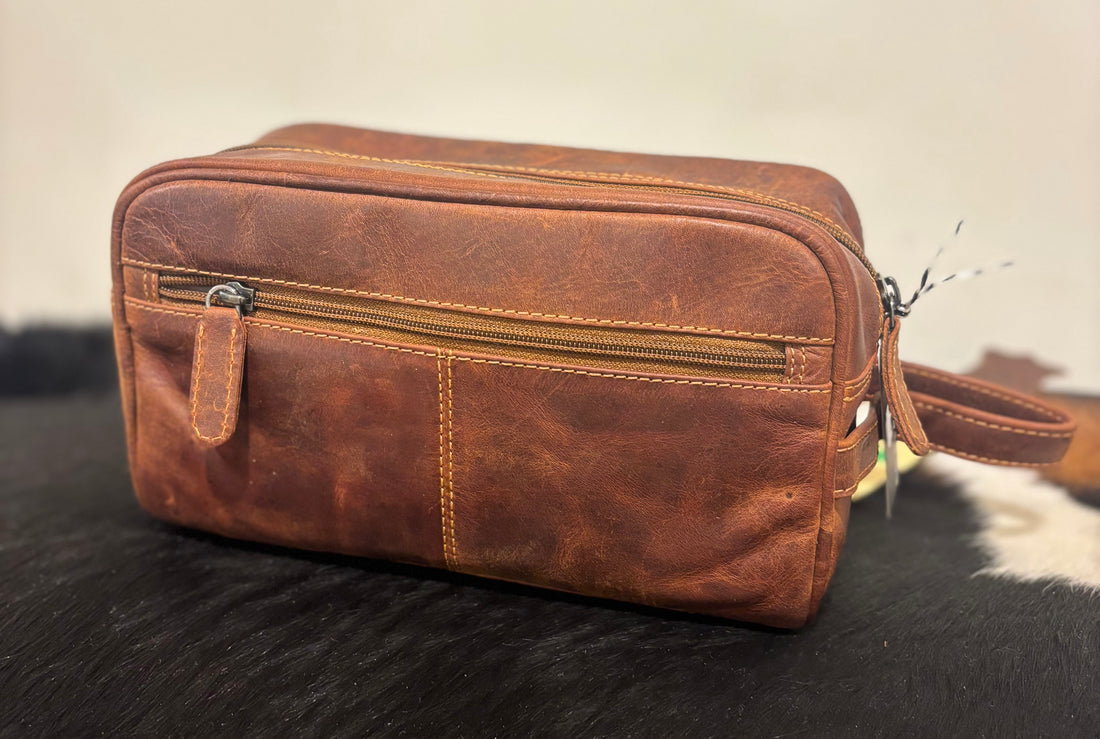 Men’s Leather toiletry bag