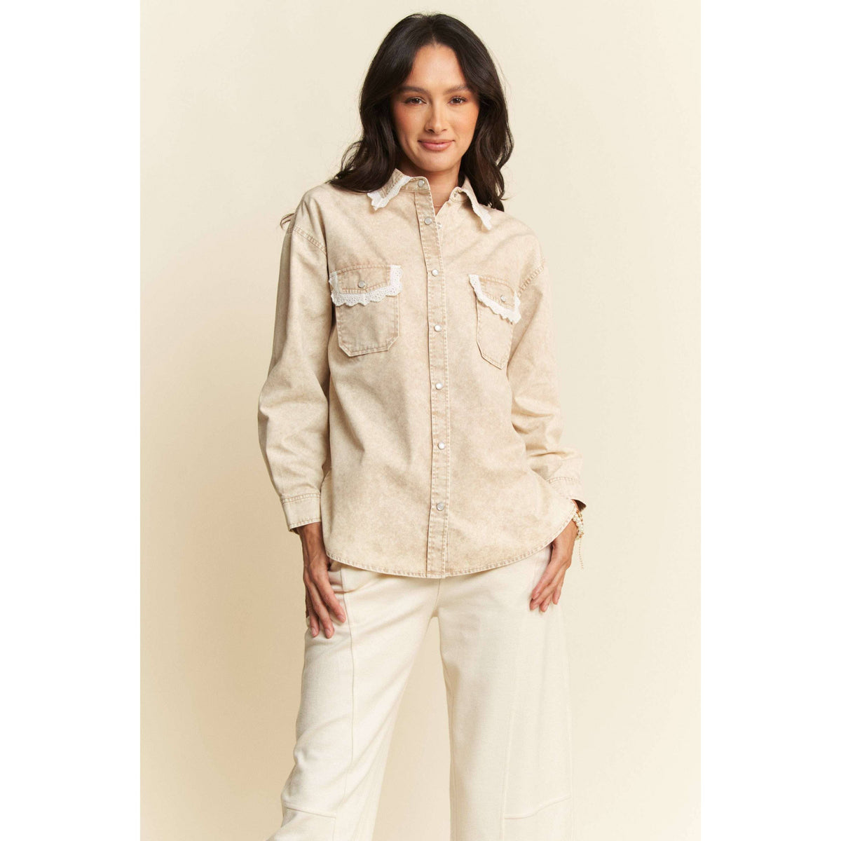 LIGHTWEIGHT WASHED LACE EDGE WAFFLE KNIT SHIRT
