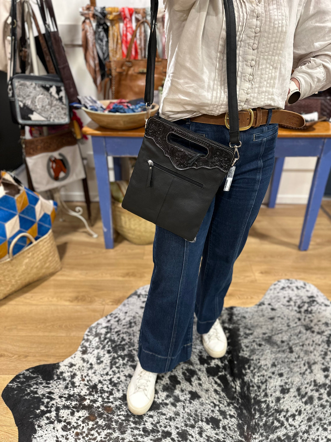 Sundance hide &amp; tooled leather handbag 