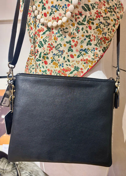 Cowhide clutch bag 