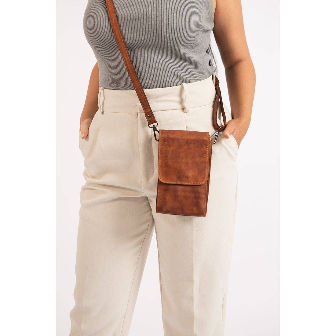 Leather Shoulder Bag Ivy Cognac GW6840COG