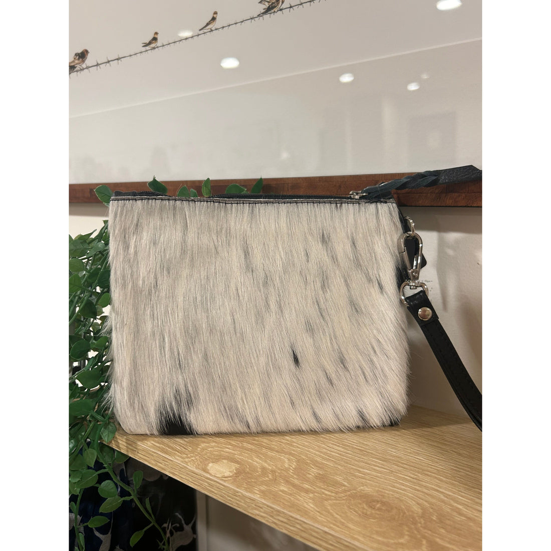 Midi Hide Black Clutch 