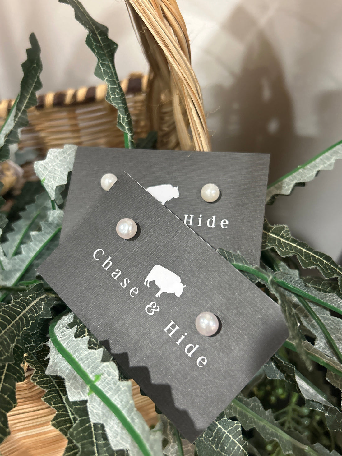 8.5mm Freshwater pearl studs 