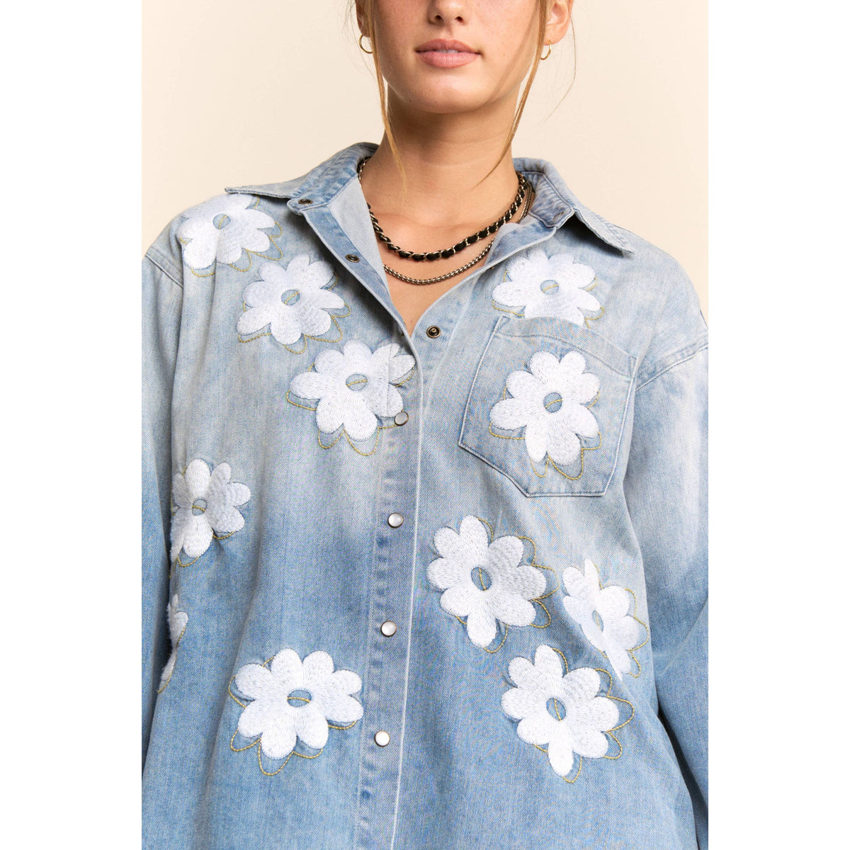 FLOWER EMBROIDERED BUTTON FRONT WASH DENIM SHIRT