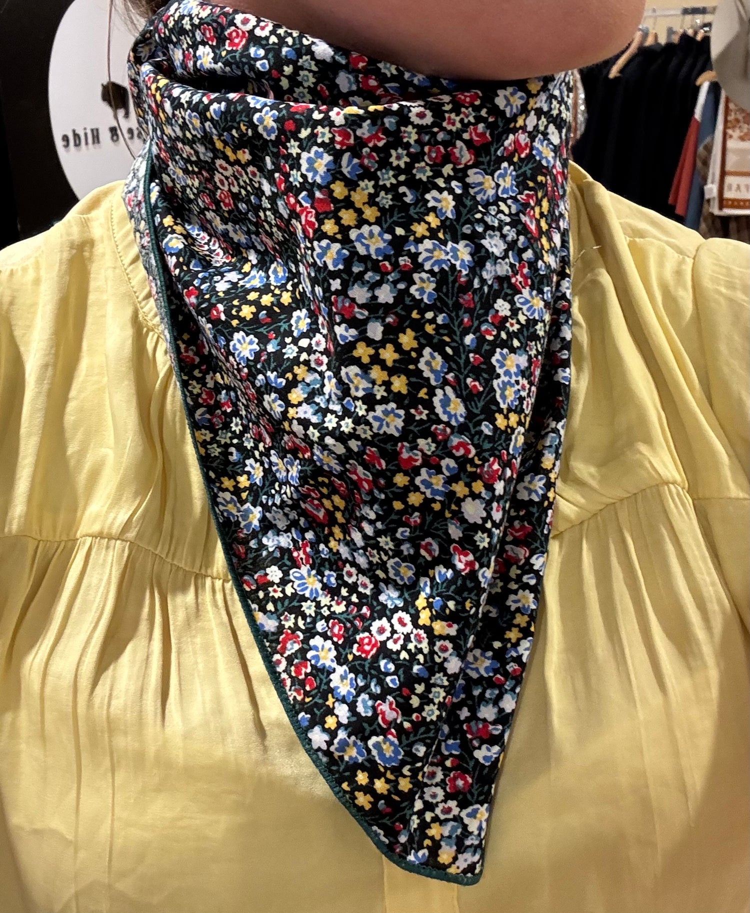 Wild Rags Foral