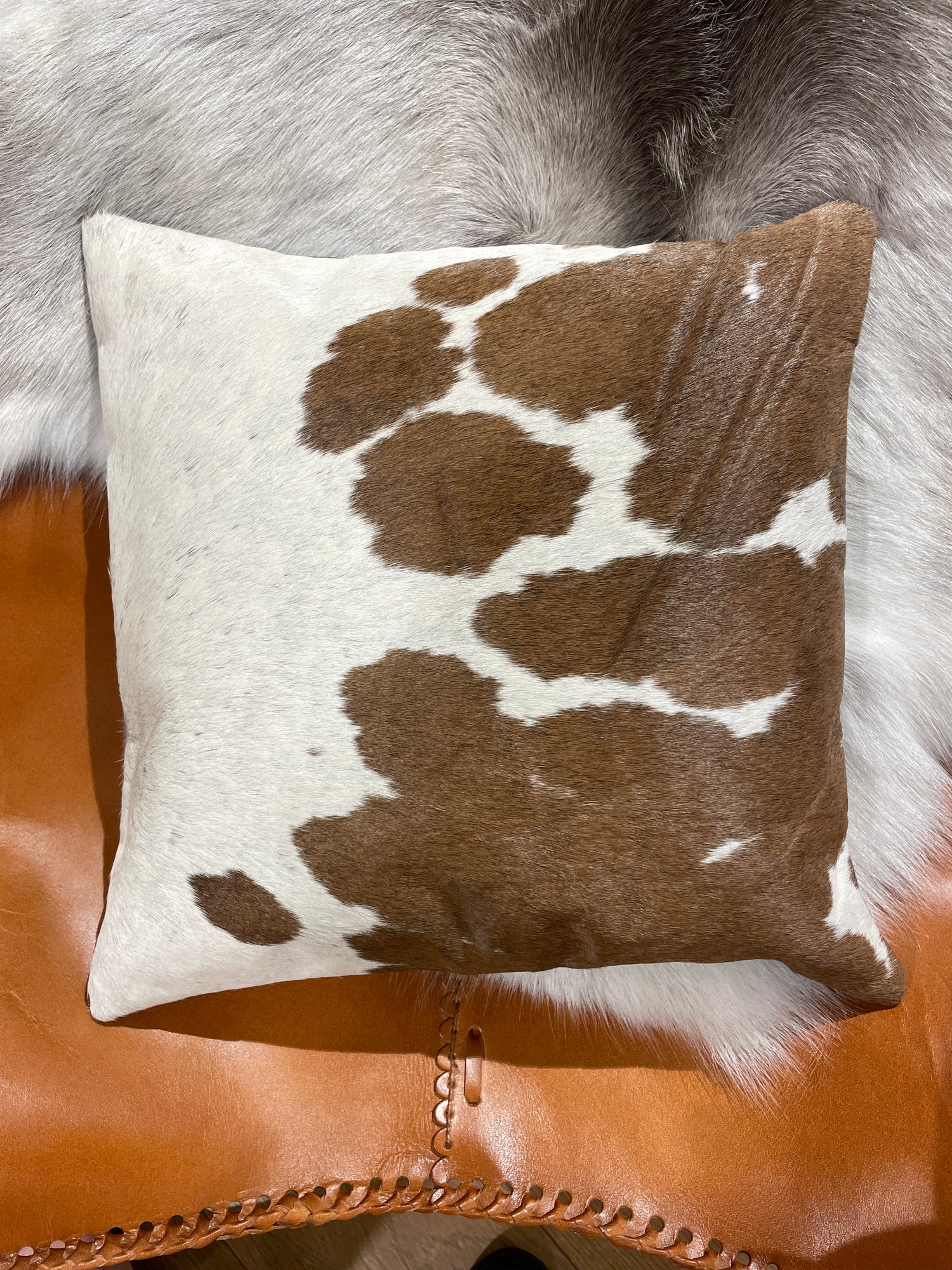 Hide and leather Cushion 
