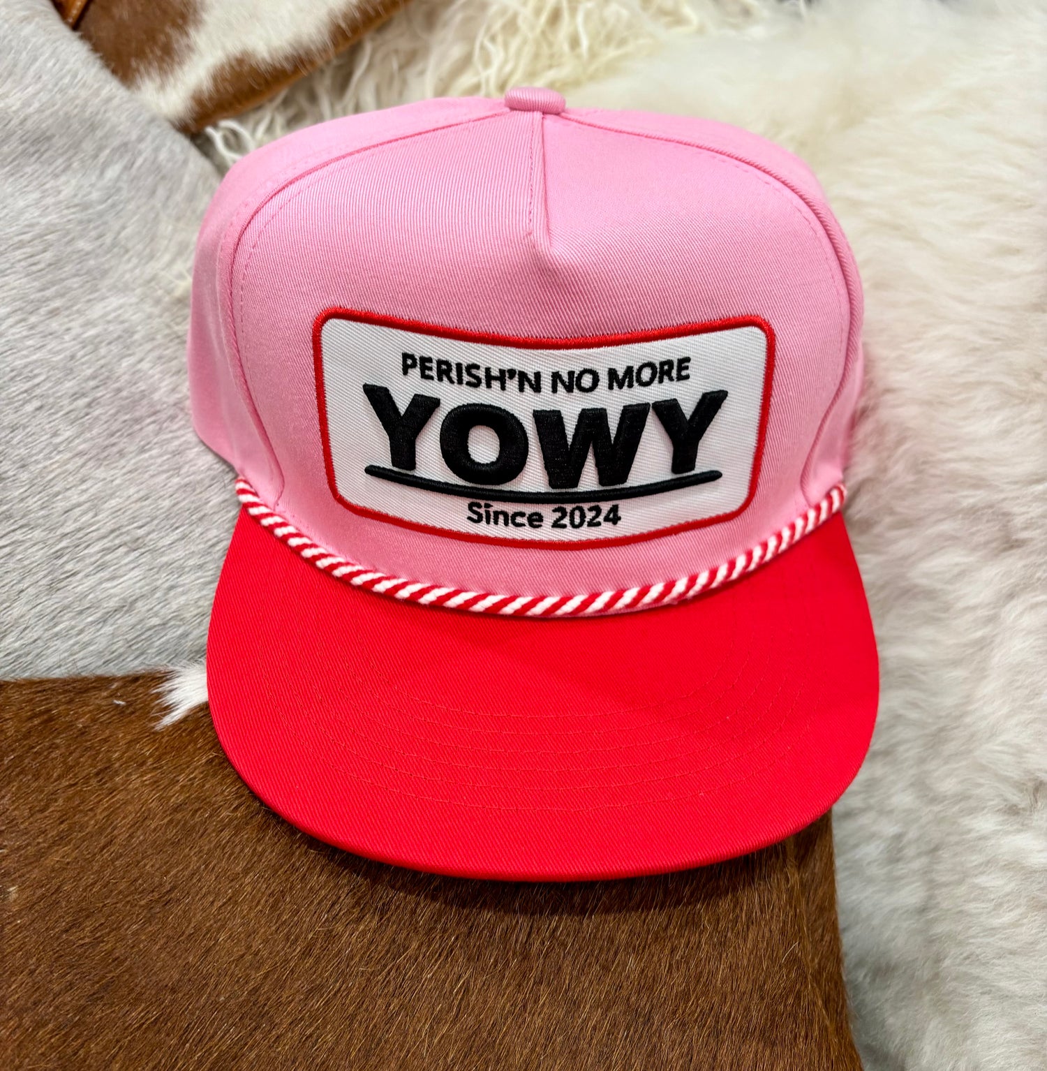 Yowy Caps