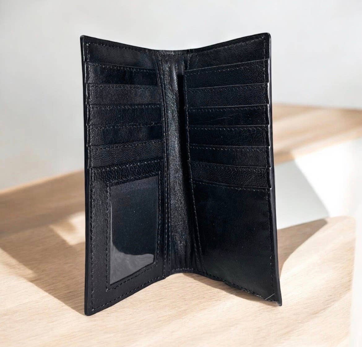 Basketweave tooled leather men’s wallet 