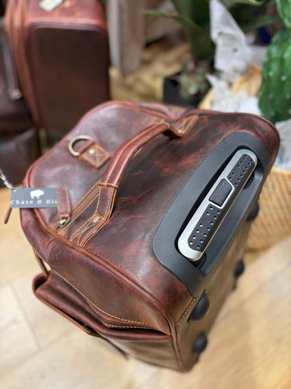leather overnight Duffle with wheels Sandel 