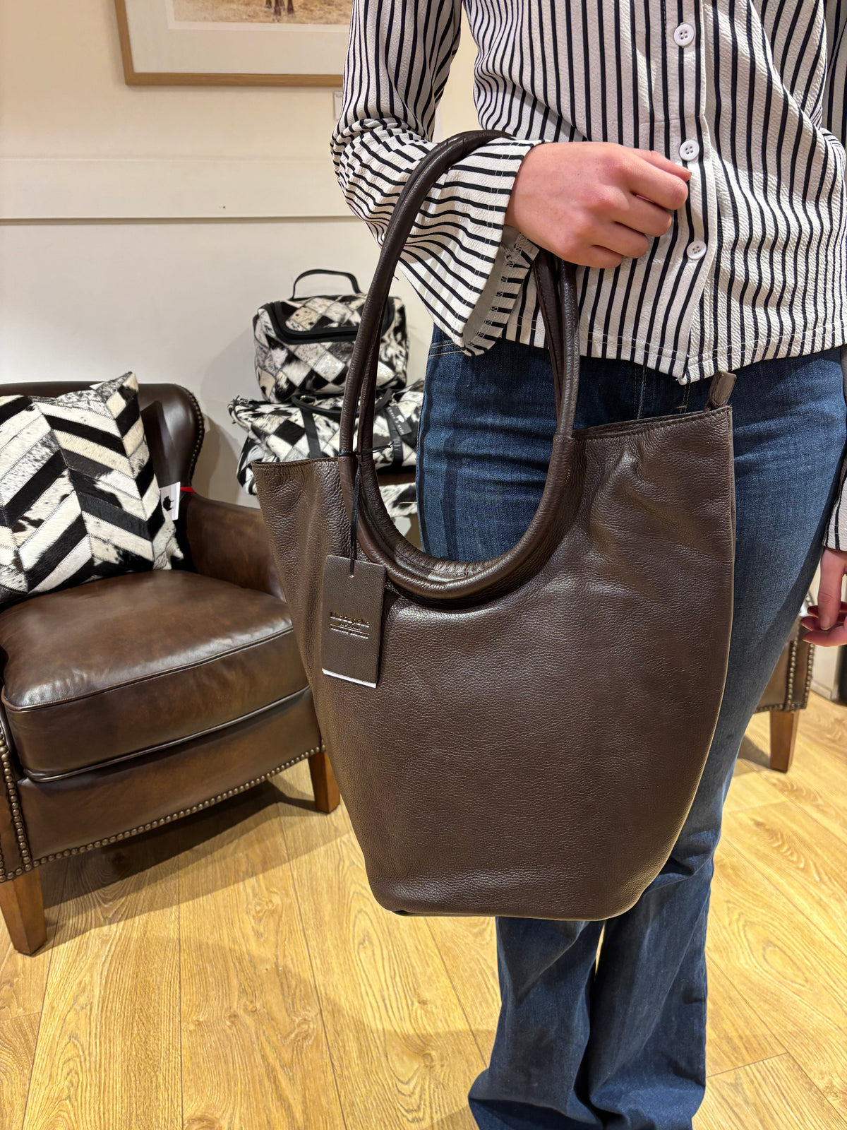 Vintage Leather Large Bucket Bag Brown 7980