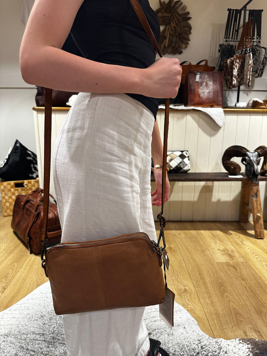 Leather shoulder/cross body bag