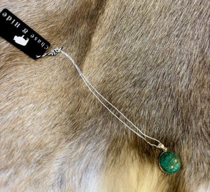 Turquoise cabochon pendant necklace 