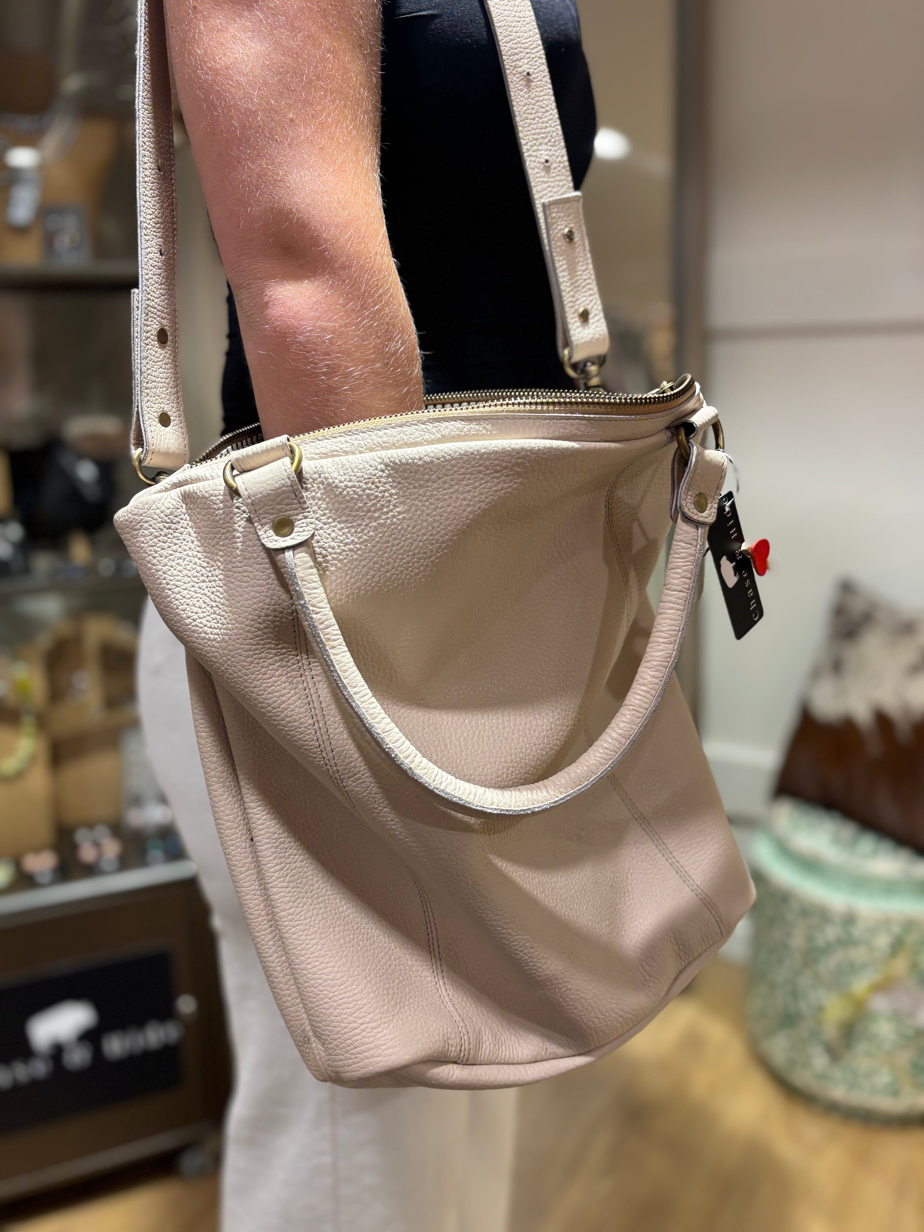 Cream Leather shoulder bag 