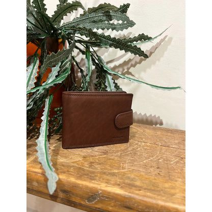 Bay Plain Leather Wallet 