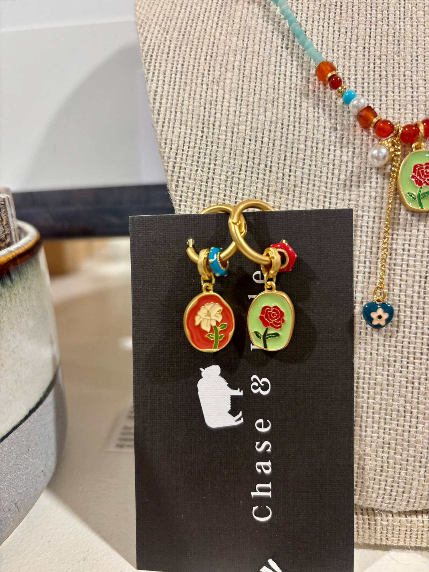 Reversible horse and rose charm set 