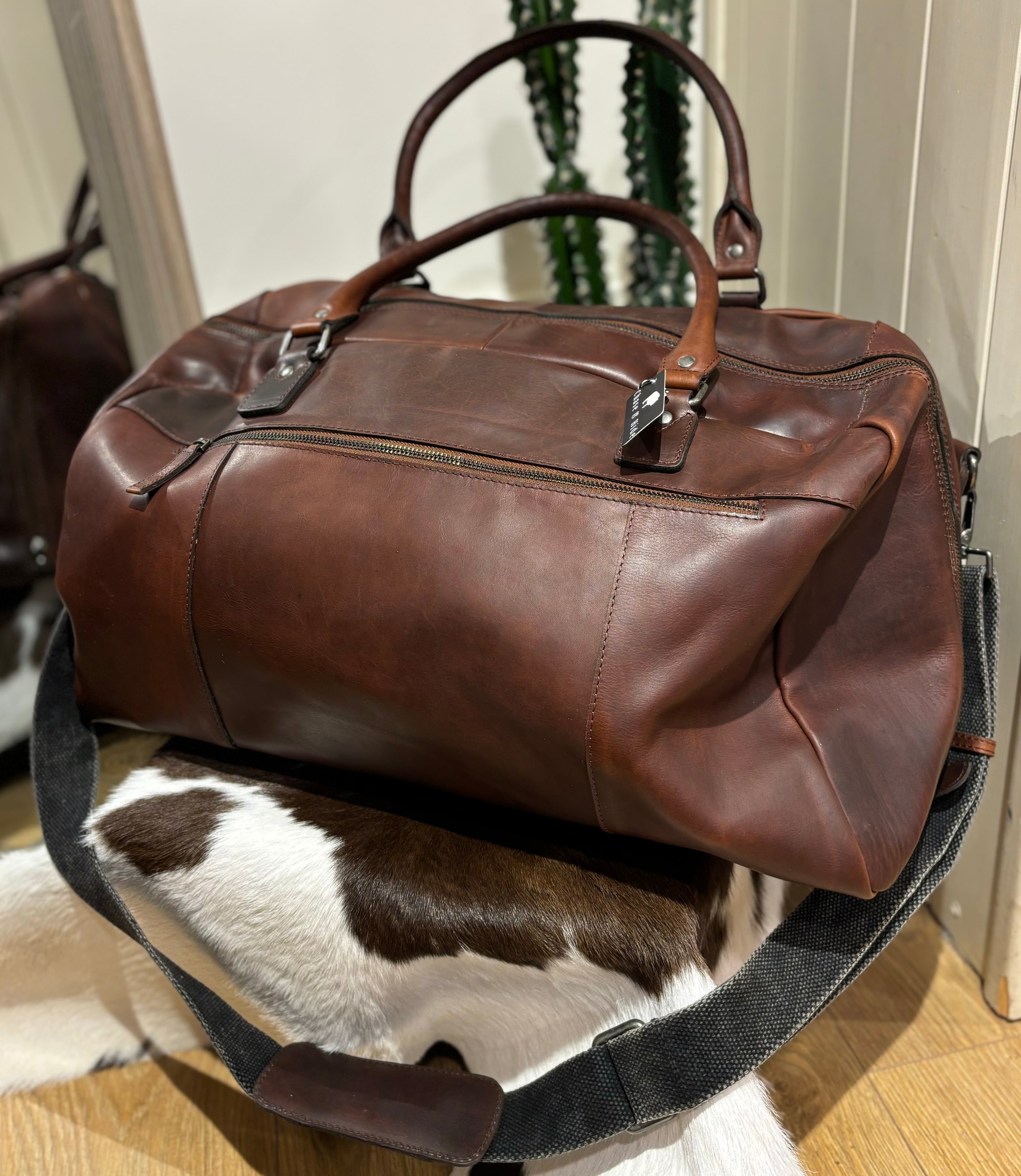 Brandy Leather Overnight Bag 