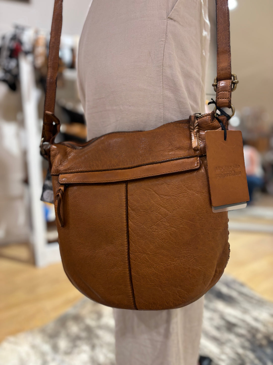 Tan Leather shoulder/crossbody 