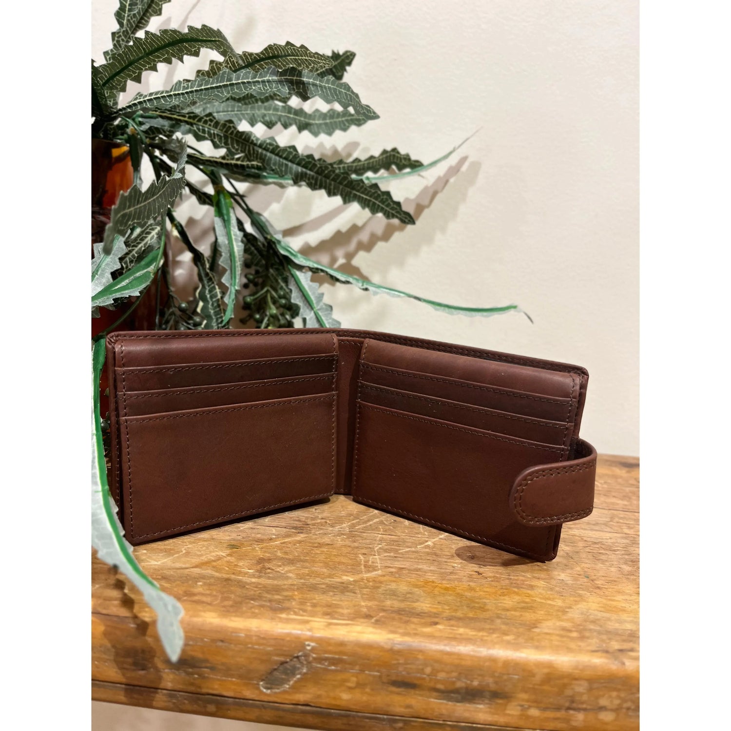 Bay Plain Leather Wallet 