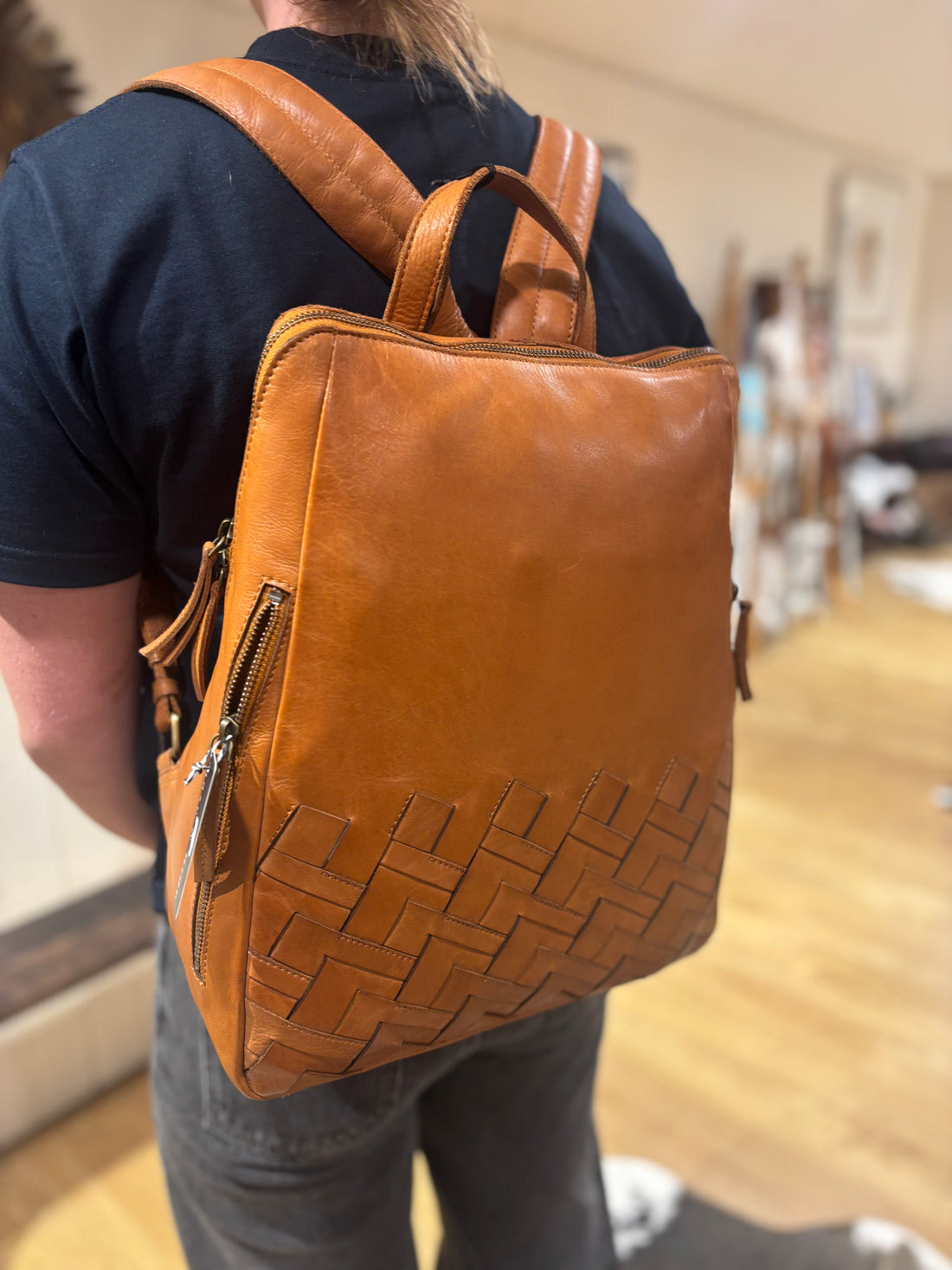 Vintage Leather Multi Zip Comp Back Pack 7875