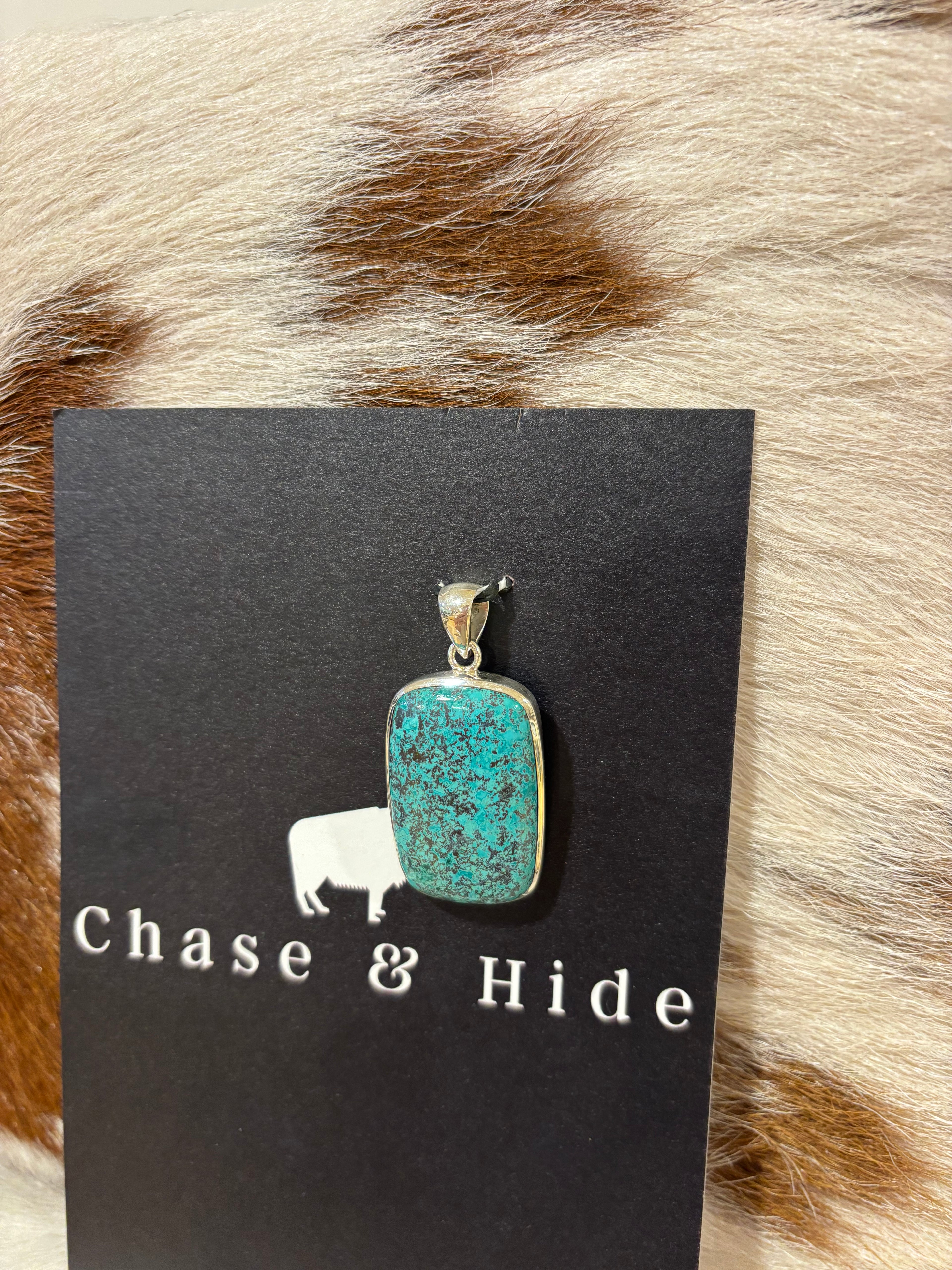 Turquoise cabochon pendant