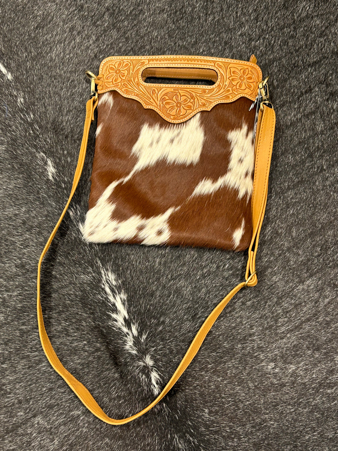 Sundance hide &amp; tooled leather handbag 