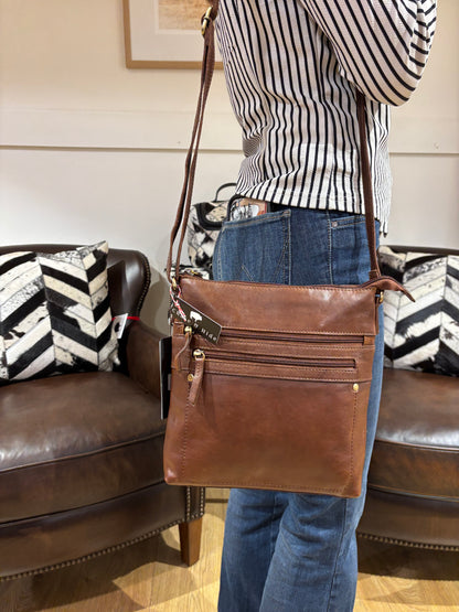 Soft Leather crossbody cognac 6804
